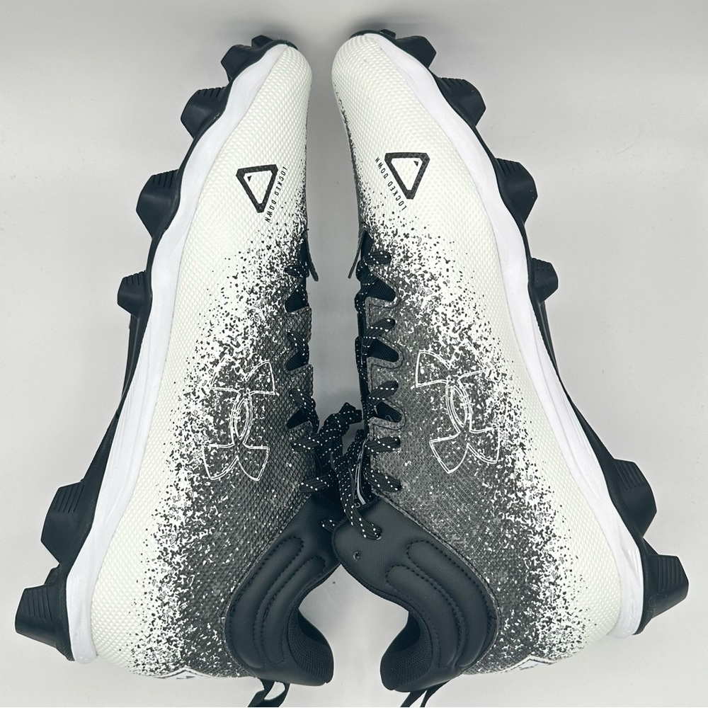 Men’s Under Armour Spotlight Franchise 2.0 3025083-001 Black Football Cleats 16 - Picture 8 of 11